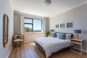 Two-Bedroom Apartment room in Woodlands Apartments