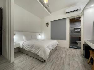 Phòng Đôi Cao Cấp (Superior Double Room)