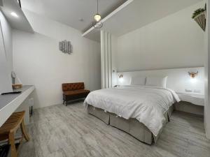 Phòng Đôi Cao Cấp (Superior Double Room)