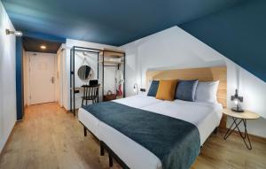 Superior Double Room room in Rodamon Istanbul Hostel 
