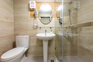 Phòng Ngủ Tập Thể 6 Giường Cho Cả Nam Và Nữ (6-Bed Mixed Dormitory Room)
