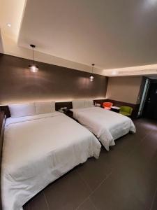Phòng Tiêu Chuẩn 4 Người (Standard Quadruple Room)