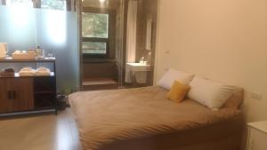 Phòng Giường Đôi Có Bồn Tắm Spa (Double Room with Spa Bath)