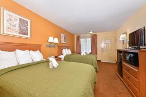 Double Room with Two Double Beds - Smoking room in Quality Inn & Suites