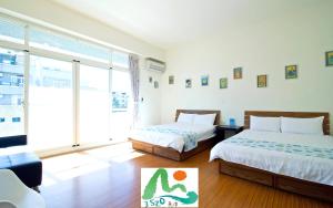 Phòng Tiêu Chuẩn 4 Người (Standard Quadruple Room)