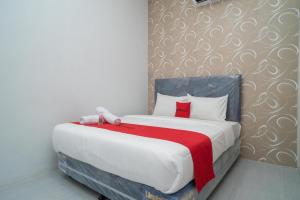 REDDOORZ PREMIUM (reddoorz premium)