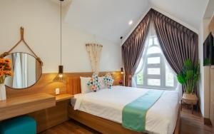 Phòng Có Giường Cỡ King Với Ban Công (King Room with Balcony)