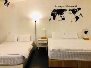 Phòng Deluxe 2 Giường Đơn Nhìn Ra Biển (Deluxe Twin Room with Sea View)