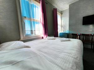 Double Room room in Plaza Hotel