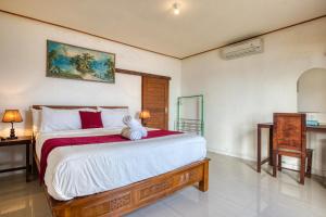 Phòng Giường Đôi có Ban công và Nhìn ra Biển (Double Room with Balcony and Sea View)