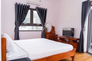 Phòng Giường Đôi Có Ban Công (Double Room with Balcony)