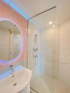 Căn Hộ 2 Phòng Ngủ (Two-Bedroom Apartment)