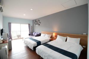 Phòng 4 Người Có Ban Công (Quadruple Room with Balcony)
