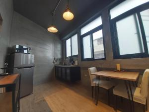 Phòng 4 Người Có Ban Công (Quadruple Room with Balcony)