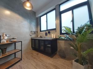 Phòng Gia Đình Có Ban Công (Family Room with Balcony)