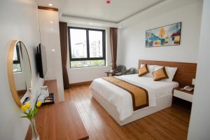 Phòng Tiêu Chuẩn Giường Lớn (Standard King Room)