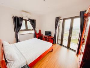 Phòng Giường Đôi Có Ban Công (Double Room with Balcony)