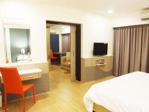Executive Suite room in Grand Tower Inn Sathorn Hotel