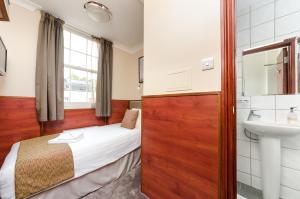 Single Room room in Wardonia Hotel
