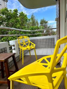 Phòng 2 giường đơn có ban công (Twin Room with Balcony)