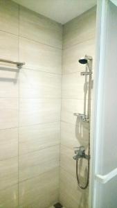 Phòng Giường Đôi Có Phòng Tắm Riêng (Double Room with Private Bathroom)