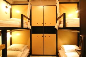 Phòng Ngủ Tập Thể 4 Giường Cho Cả Nam Và Nữ (4-Bed Mixed Dormitory Room)