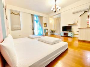 Phòng 4 Người Có Ban Công (Quadruple Room with Balcony)
