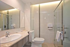 Phòng Loại Sang Giường Đôi (Deluxe Double Room)