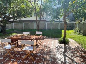 Phòng Cơ bản cho 3 người với phòng tắm dùng chung (Basic Triple Room with Shared Bathroom)