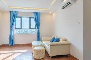 Phòng Tiêu Chuẩn Giường Lớn (Standard King Room)