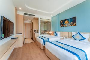 Phòng 2 Giường Đơn Nhìn Ra Biển (Twin Room with Sea View)