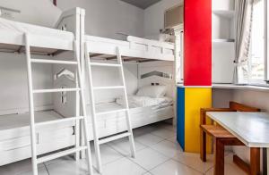 Phòng 4 Người (Quadruple Room)