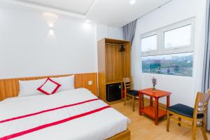 Phòng Có Giường Cỡ King Nhìn Ra Biển (King Room with Sea View)