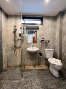 Phòng Hai Giường Đơn Loại Sang (Deluxe Twin Room)