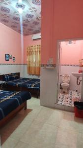 Căn Hộ Nhìn Ra Biển (Apartment with Sea View)