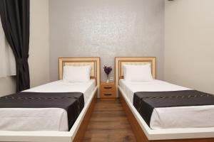 Standard Twin Room room in Perazre Hotel