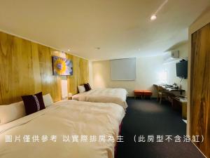 Phòng Deluxe 4 Người (Deluxe Quadruple Room)