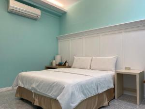 Double Room with Shower(No Window)