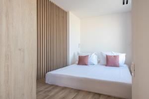 Apartment with Balcony room in Ceramian Athens