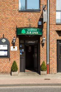 Hotel Gasthof Zur Linde Tonisvorst Germany J2ski