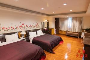 Phòng 3 Người Hạng Tiết Kiệm (Economy Triple Room)