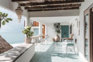 Phòng Tiêu Chuẩn Giường Đôi Không Có Tầm Nhìn (Standard Double Room No View)