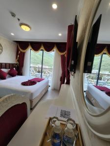 Superior giường đôi Có ban công (Superior Double Balcony)