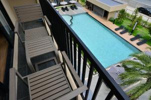 Phòng hướng hồ bơi giường đôi hoặc 2 giường (Pool View Double or Twin Room)