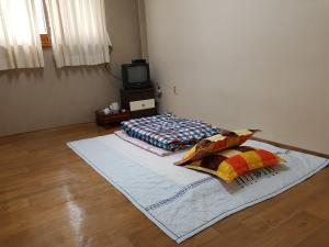 Phòng Giường Đôi Nhỏ (Small Double Room)