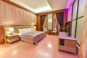 Phòng Đôi Loại Sang (Deluxe Double Room)