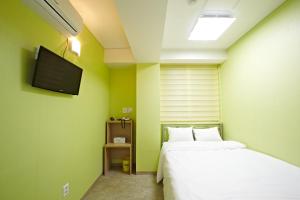 Phòng giường đôi (double rooms)