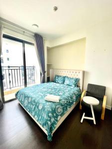 Căn Hộ 3 Phòng Ngủ (Three-Bedroom Apartment)