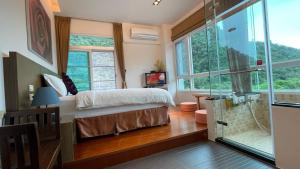 Phòng Giường Đôi Có Ban Công (Double Room with Balcony)