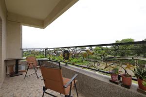 Phòng Giường Đôi Có Ban Công (Double Room with Balcony)